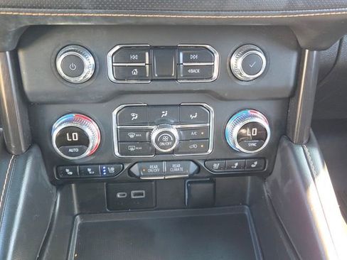 Used 2022 GMC Yukon XL AT4 AWD/4WD image 20