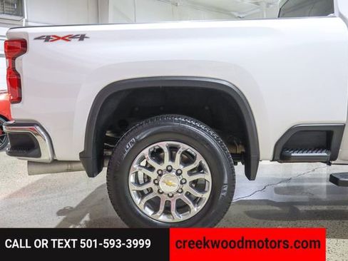 Used 2024 Chevrolet Silverado 2500 LTZ w/ LTZ Convenience Package image 34