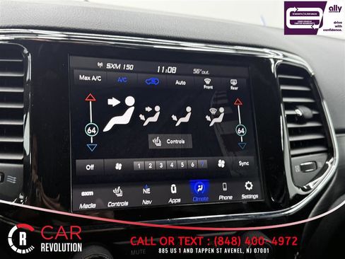 Used 2021 Jeep Grand Cherokee Laredo X AWD/4WD image 20