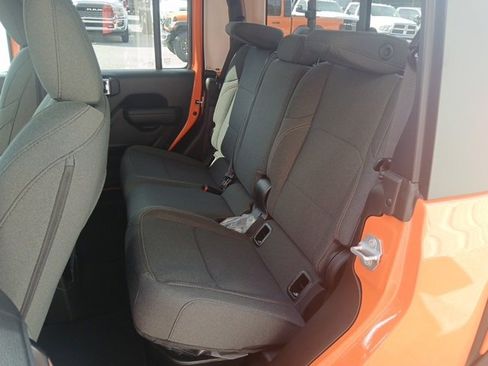 New 2025 Jeep Gladiator Sport image 14