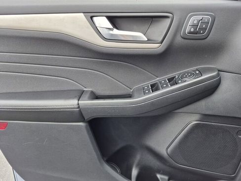 Certified 2022 Ford Escape SEL w/ Technology Package image 37