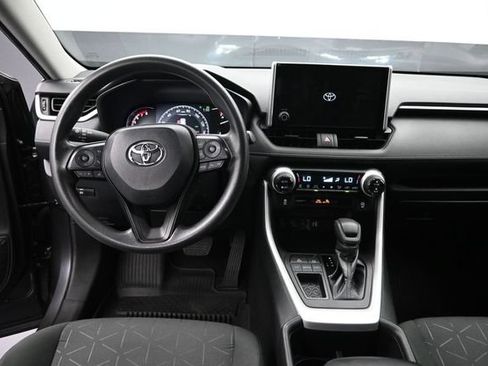 Used 2024 Toyota RAV4 XLE FWD image 11