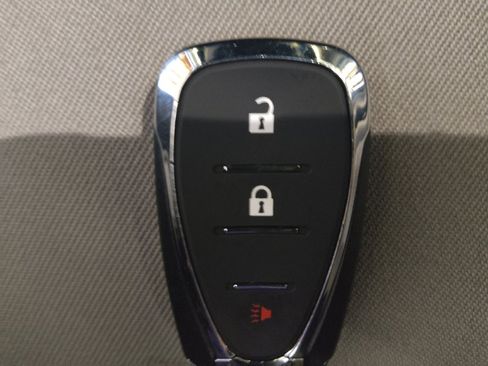 Used 2019 Chevrolet Equinox LS FWD image 32