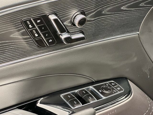 Certified 2024 Cadillac Lyriq Luxury AWD/4WD image 14