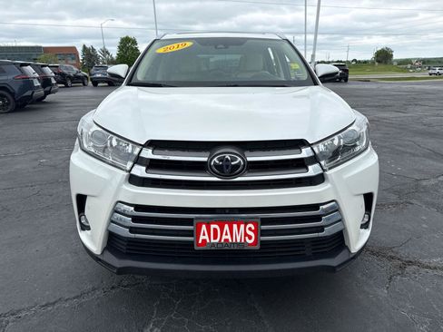 Used 2019 Toyota Highlander Limited Platinum AWD/4WD image 2