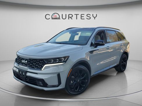 Certified 2022 Kia Sorento SX image 1