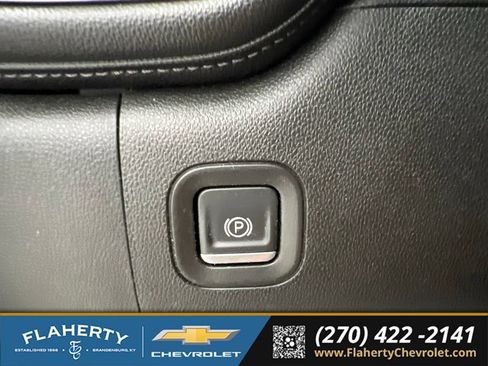 Used 2022 Chevrolet Silverado 1500 LTZ w/ Technology Package AWD/4WD image 24