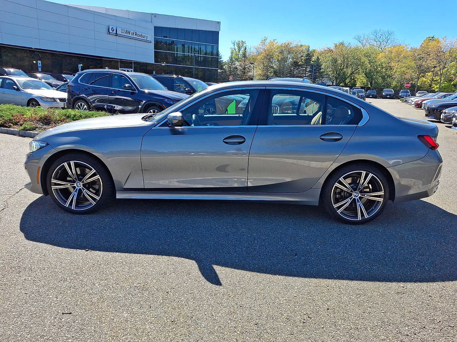 Used 2024 BMW 330i xDrive Sedan w/ Convenience Package AWD/4WD image 4
