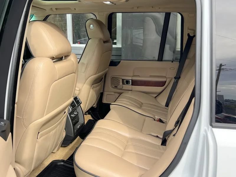 Used 2012 Land Rover Range Rover HSE LUX AWD/4WD image 12