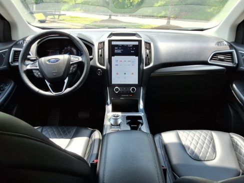 Used 2024 Ford Edge Titanium AWD/4WD image 20