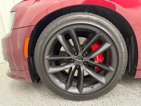 Used 2023 Chrysler 300 C RWD image 10