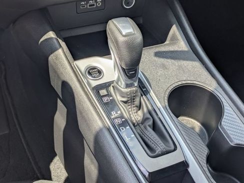 Used 2025 Nissan Altima 2.5 SV FWD image 24