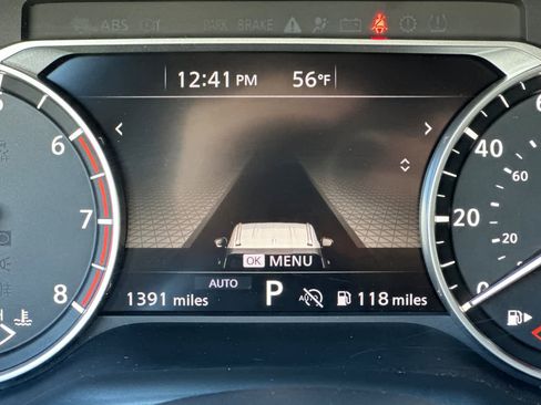 Used 2024 Nissan Rogue SV image 29