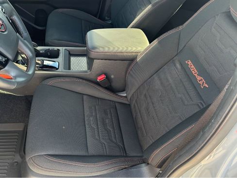 Used 2022 Nissan Frontier PRO-4X w/ Off-Road Protection Package image 10