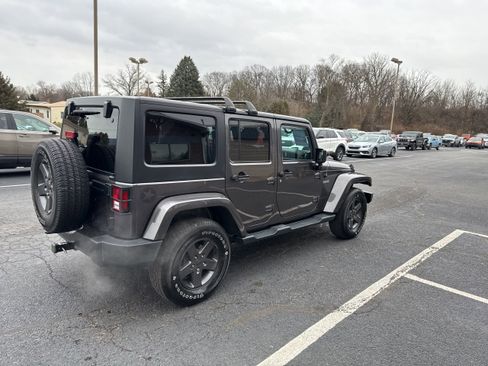 Used 2016 Jeep Wrangler Unlimited Sport image 6