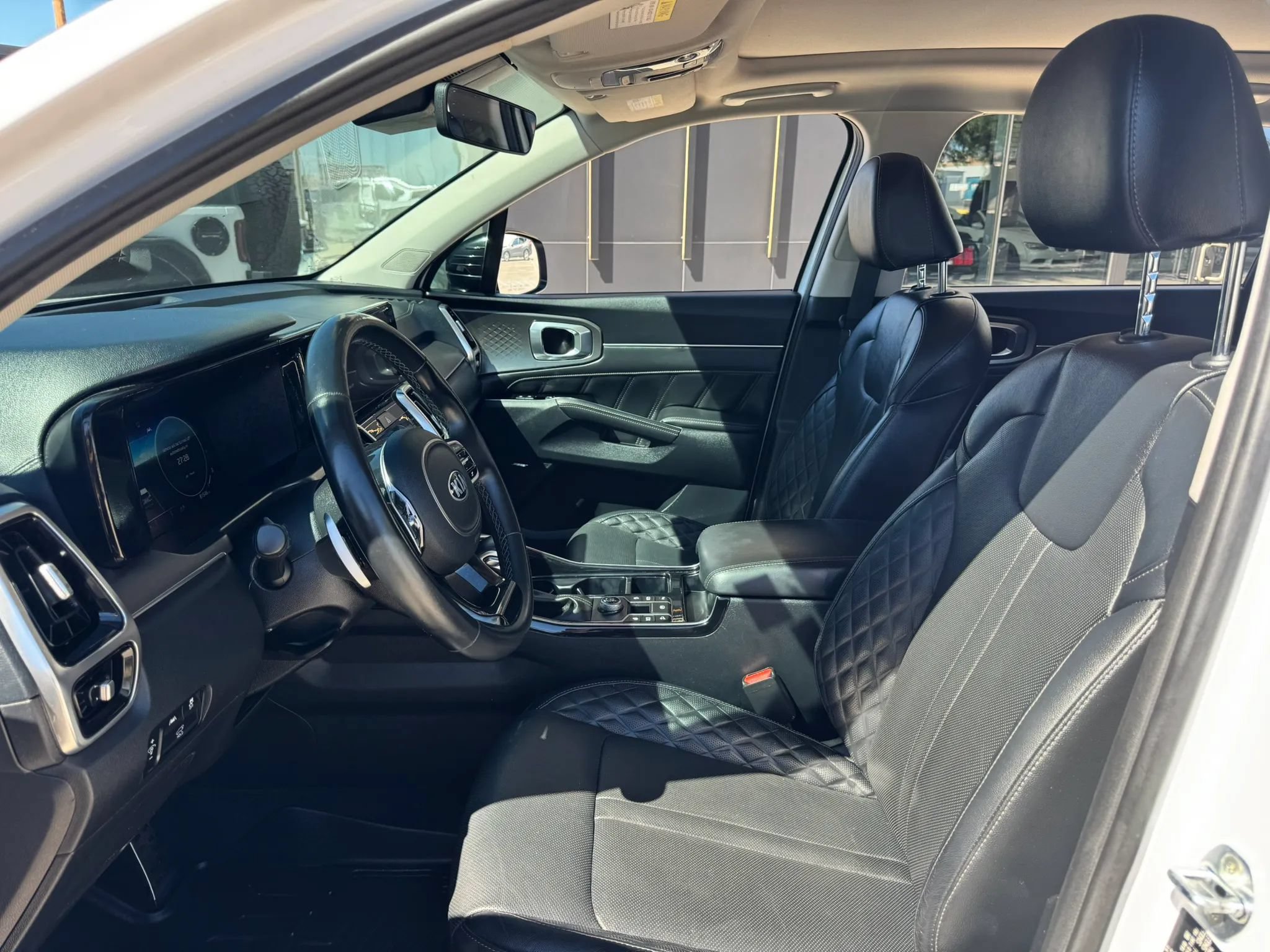 Used 2021 Kia Sorento SX FWD image 11