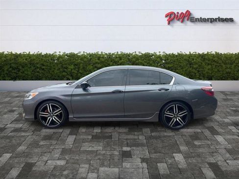 Used 2017 Honda Accord Sport Special Edition image 3