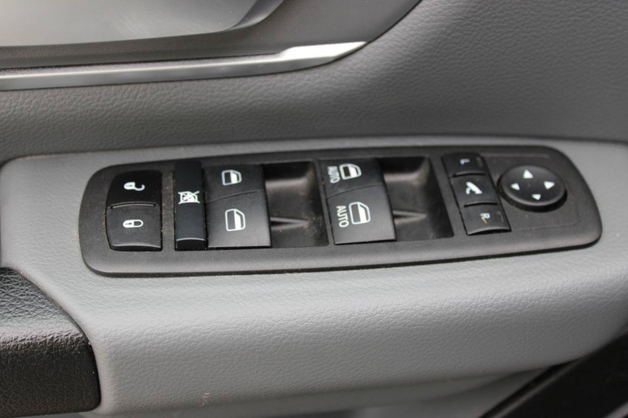 Used 2023 RAM 1500 Big Horn AWD/4WD image 16
