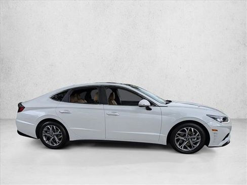 Used 2020 Hyundai Sonata SEL w/ Premium + Sunroof Package FWD image 4
