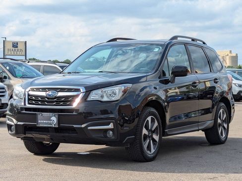 Used 2017 Subaru Forester 2.5i Premium AWD/4WD image 7