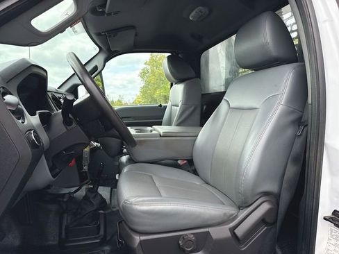 Used 2021 Ford F750 2WD Regular Cab Super Duty image 14