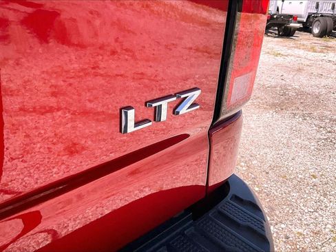 Used 2025 Chevrolet Silverado 3500 LTZ w/ LTZ Plus Package AWD/4WD image 8