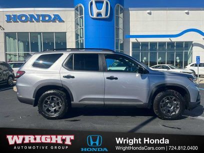 New 2025 Honda Pilot TrailSport