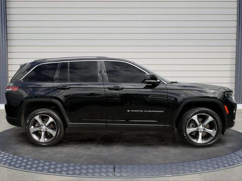 Used 2022 Jeep Grand Cherokee Limited 4xe AWD/4WD image 8