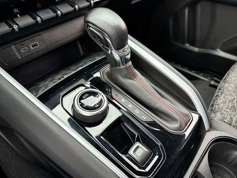 Used 2024 Chevrolet Colorado Z71 w/ Z71 Convenience Package 2 image 20