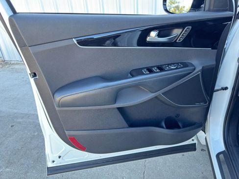 Used 2019 Kia Sorento SX w/ SX Touring Package image 46