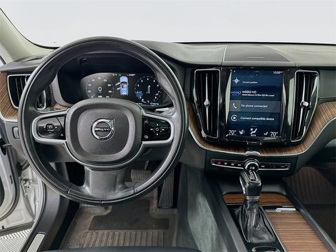 Used 2020 Volvo XC60 T5 Inscription w/ Protection Package Premier image 19