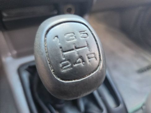 Used 2003 Isuzu Rodeo S RWD image 25