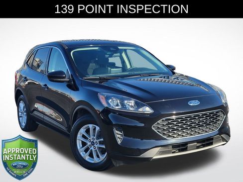 Used 2021 Ford Escape SE image 1