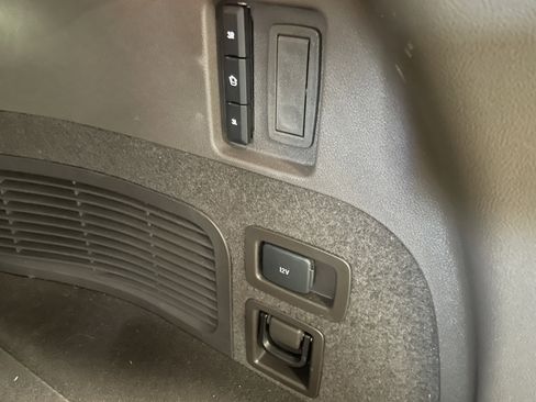 Used 2023 Lincoln Aviator AWD w/ Premium Package image 28