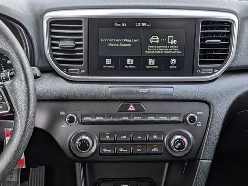 Used 2021 Kia Sportage LX image 15