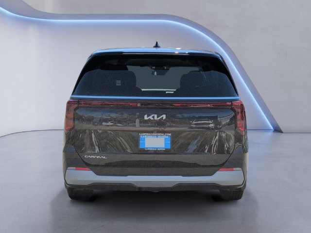 Used 2025 Kia Carnival LX FWD image 8