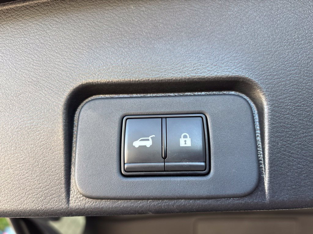 Certified 2023 Nissan Rogue SV w/ SV Premium B Package AWD/4WD image 14