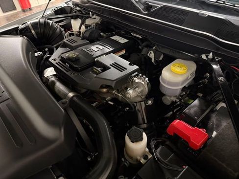 Used 2024 RAM 2500 Laramie w/ Night Edition image 46