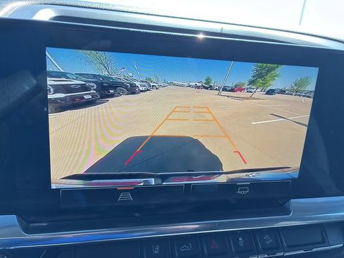 Used 2024 GMC Sierra 2500 SLE w/ SLE Value Package; image 15