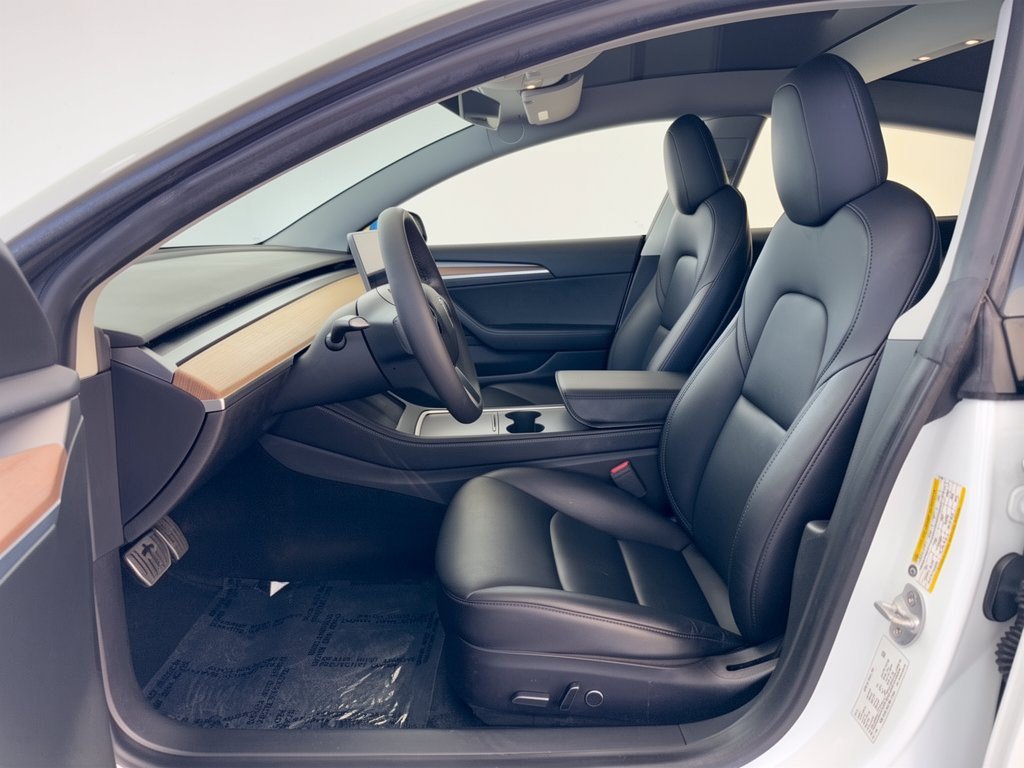 Used 2022 Tesla Model 3 RWD image 5