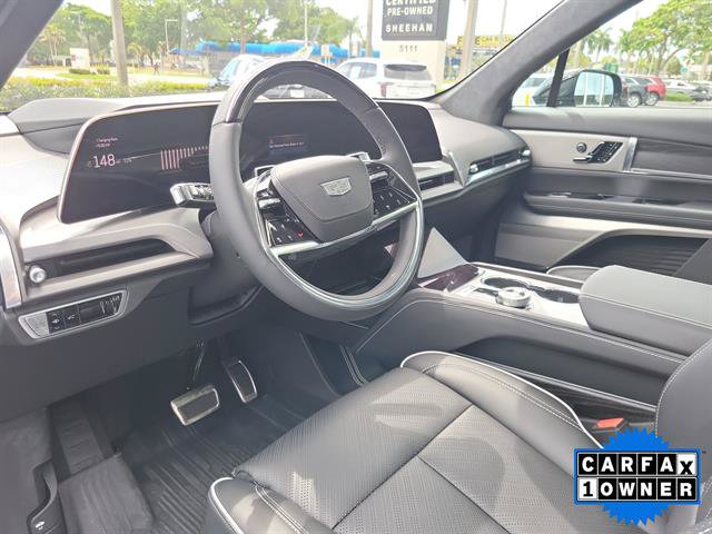 Certified 2026 Cadillac Vistiq Platinum w/ LPO, Floor Liner Package AWD/4WD image 33