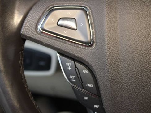 Used 2019 Lincoln MKC Select w/ Select Plus Package AWD/4WD image 23