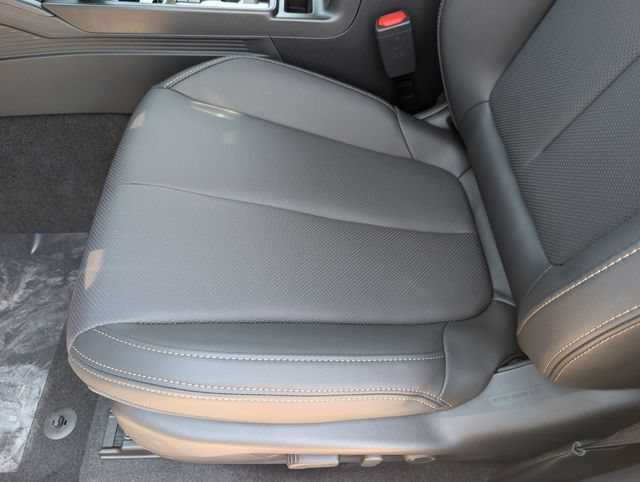 New 2026 Subaru Outback Limited AWD/4WD image 14