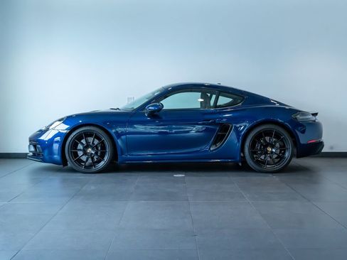 Certified 2025 Porsche 718 Cayman GTS RWD image 2