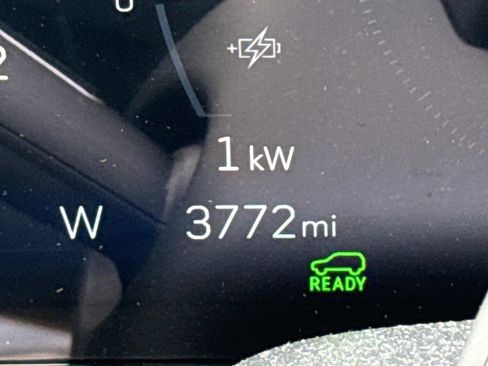 Used 2024 Cadillac Lyriq Luxury AWD/4WD image 18