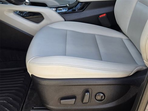 Certified 2024 Kia Telluride S w/ S Sunroof Package image 23