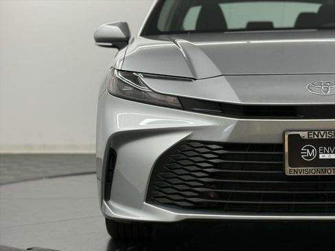 Certified 2025 Toyota Camry LE image 4