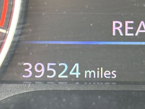 Used 2025 Nissan Altima 2.5 SV image 40