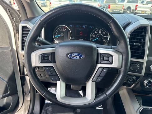 Used 2018 Ford F150 Lariat w/ Equipment Group 502A Luxury AWD/4WD image 15