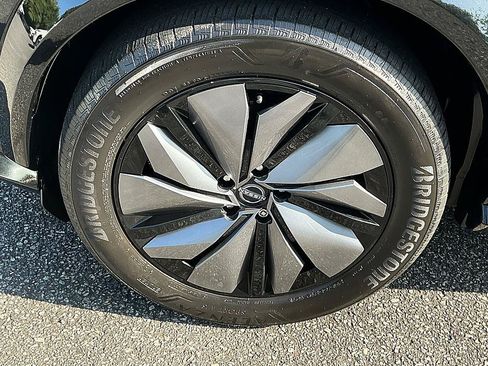 Certified 2023 Nissan Ariya FWD image 9